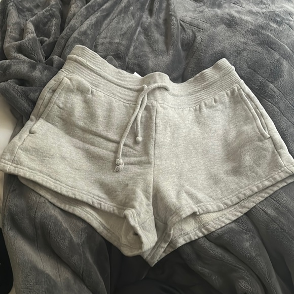 TNA sweat shorts - XS - Picture 1 of 4